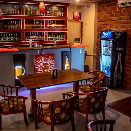 Albergue Surf & Party Weligama Exterior foto