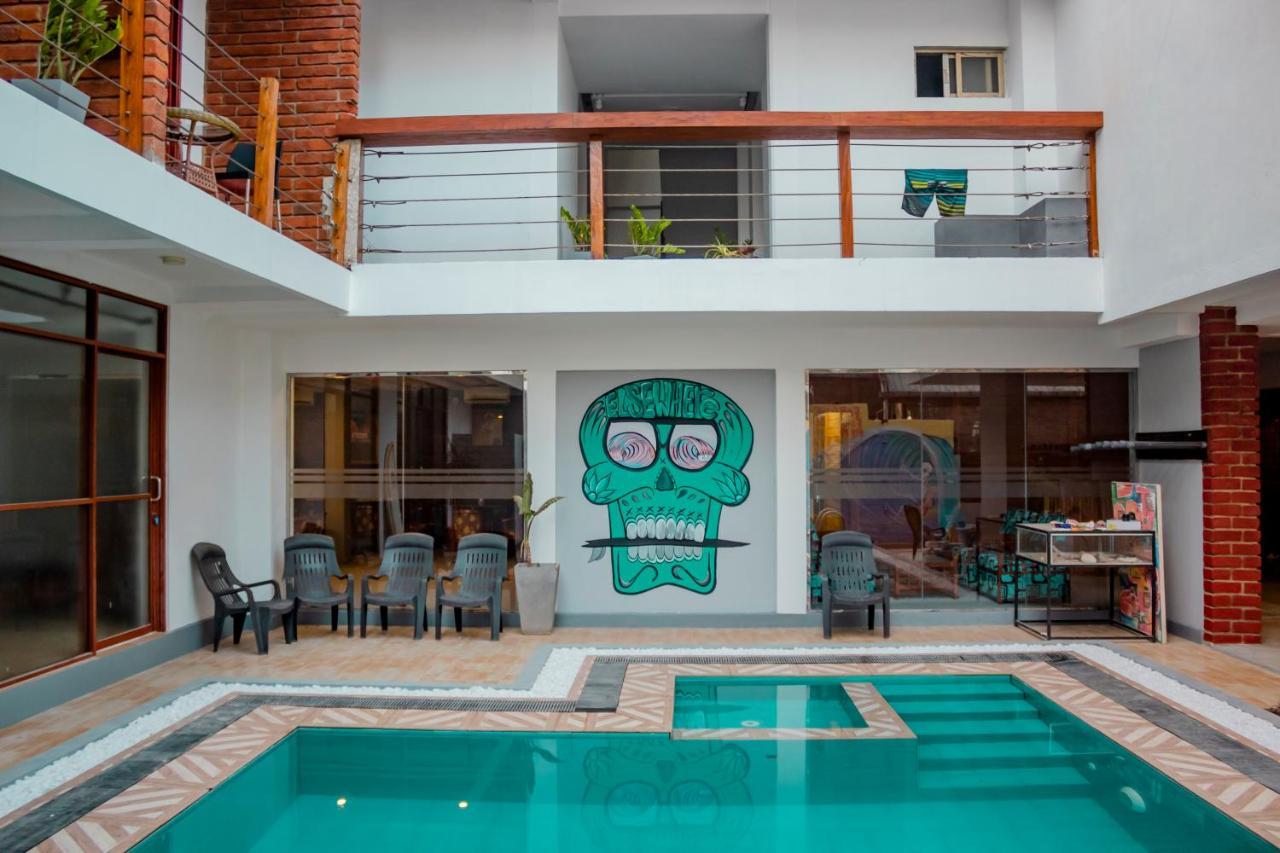 Albergue Surf & Party Weligama Exterior foto