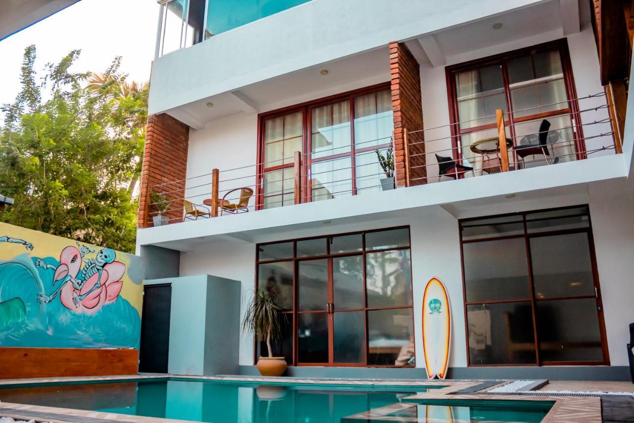 Albergue Surf & Party Weligama Exterior foto