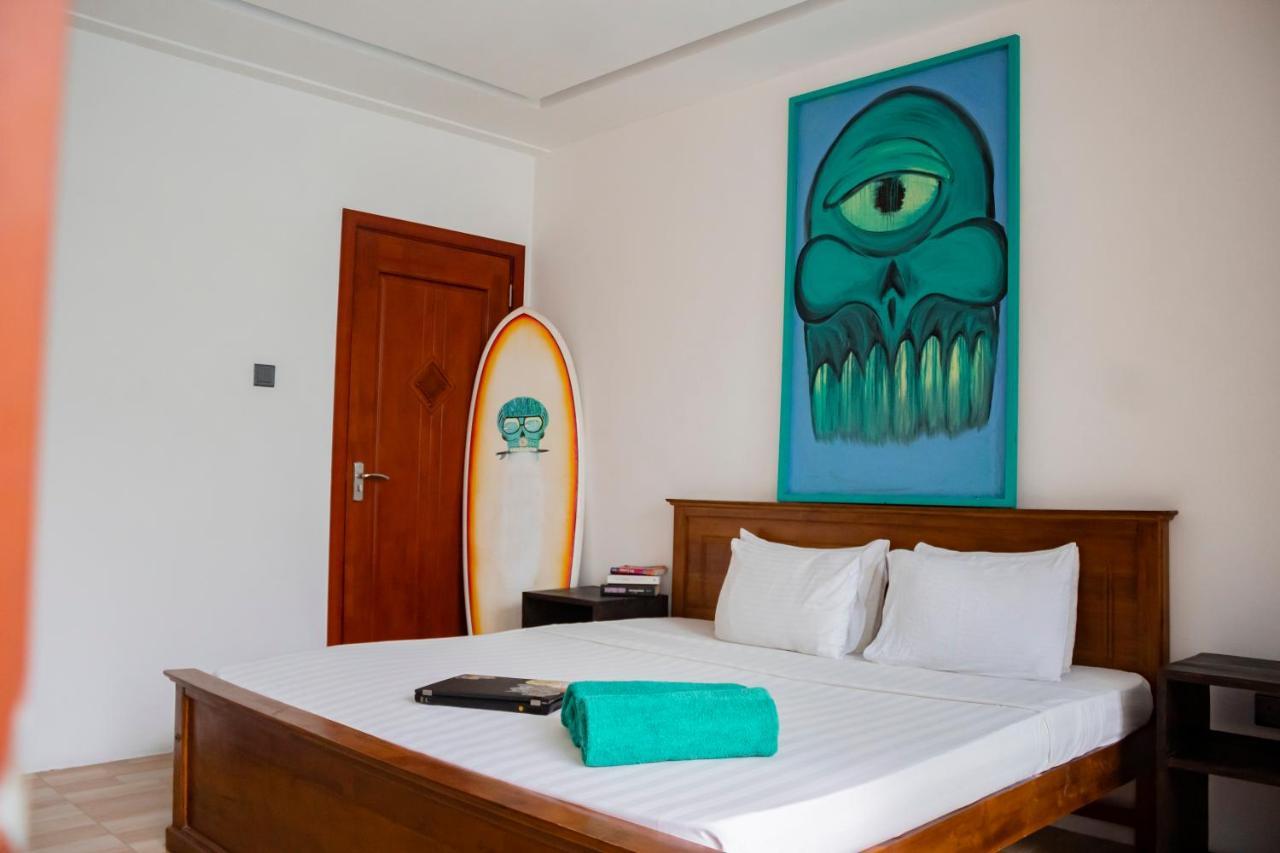 Albergue Surf & Party Weligama Exterior foto