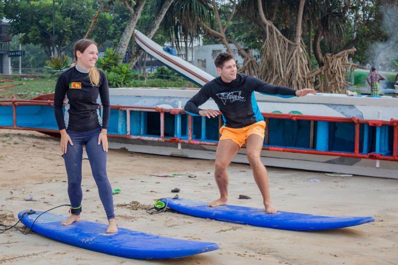 Albergue Surf & Party Weligama Exterior foto