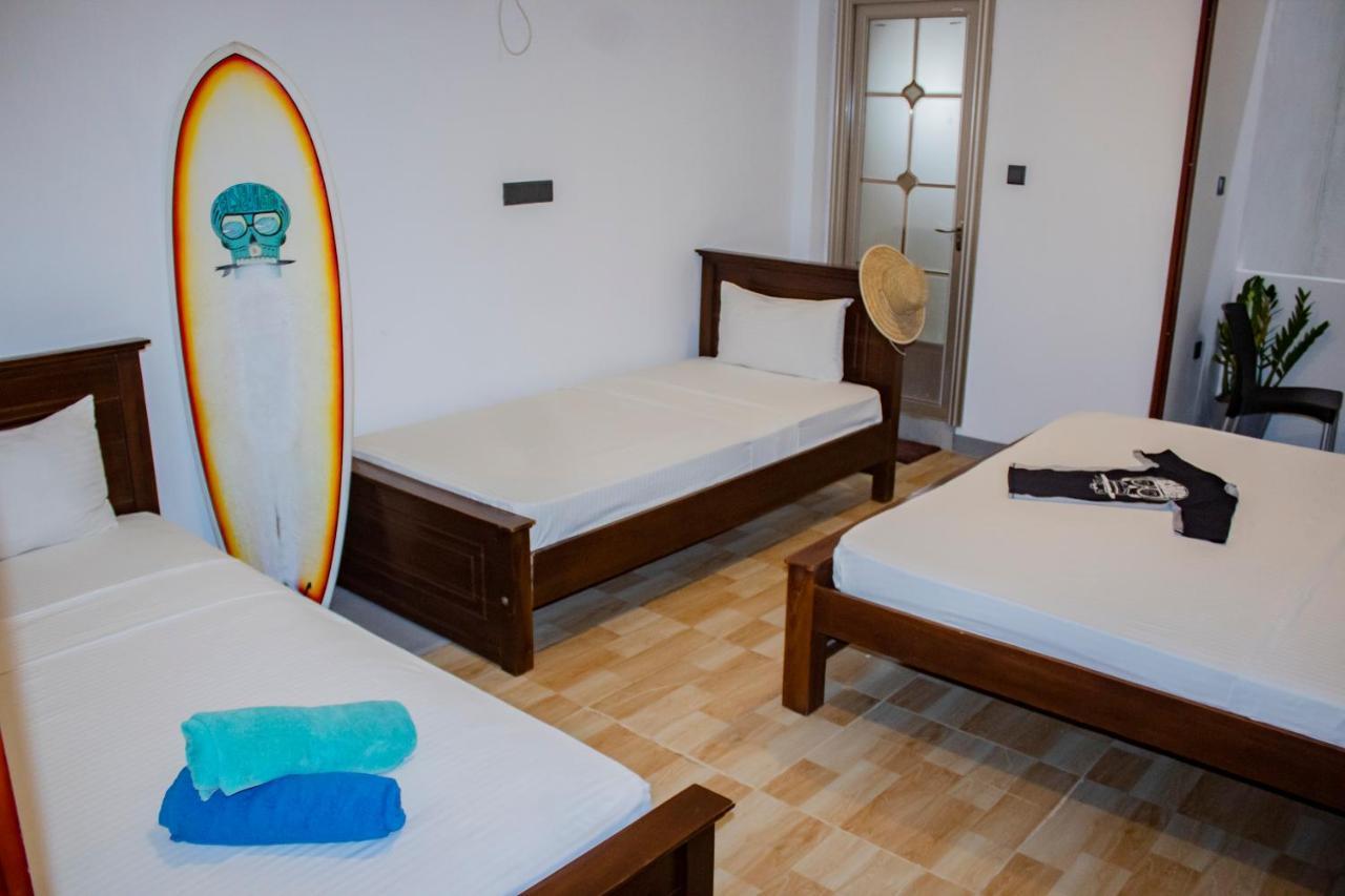 Albergue Surf & Party Weligama Exterior foto