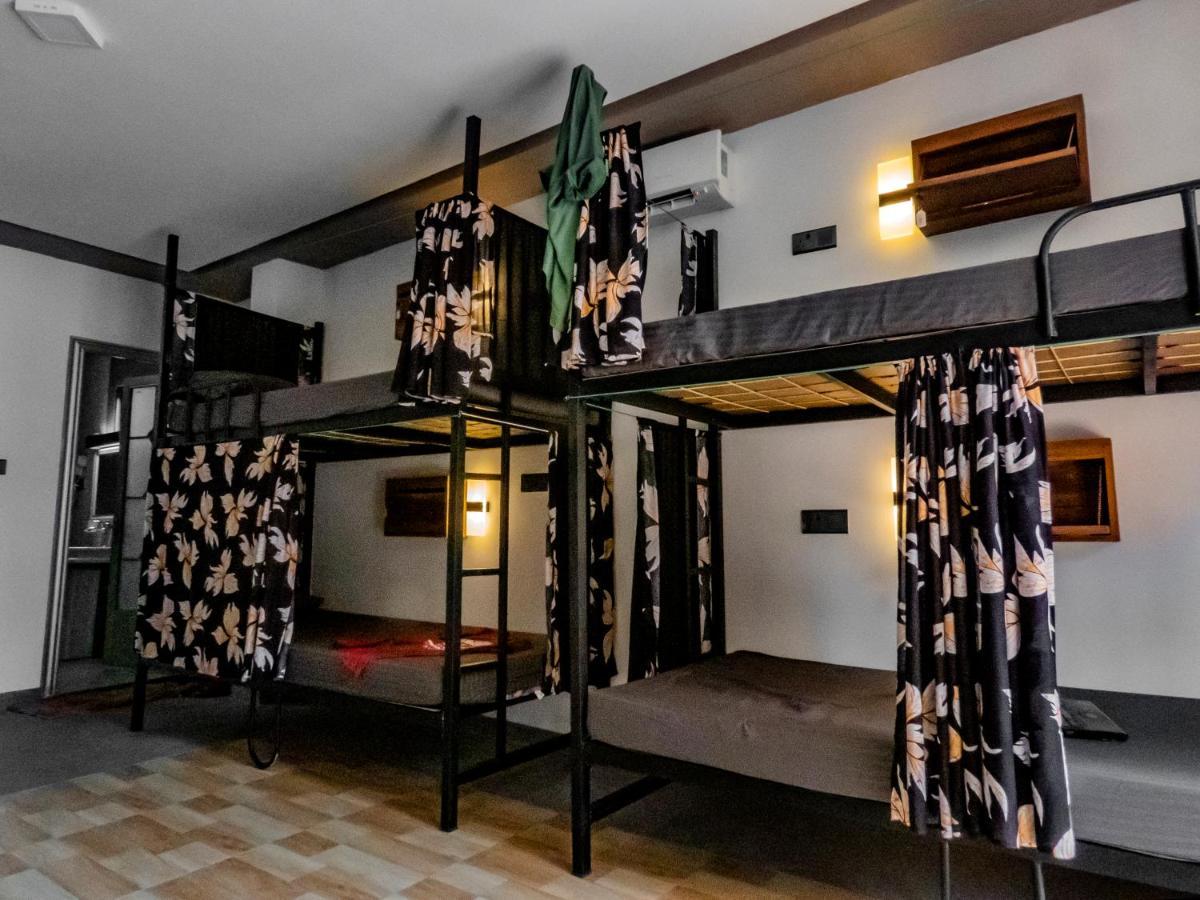 Albergue Surf & Party Weligama Exterior foto