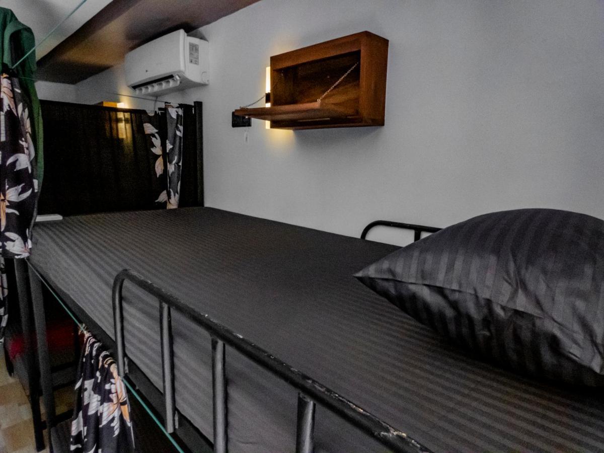 Albergue Surf & Party Weligama Exterior foto