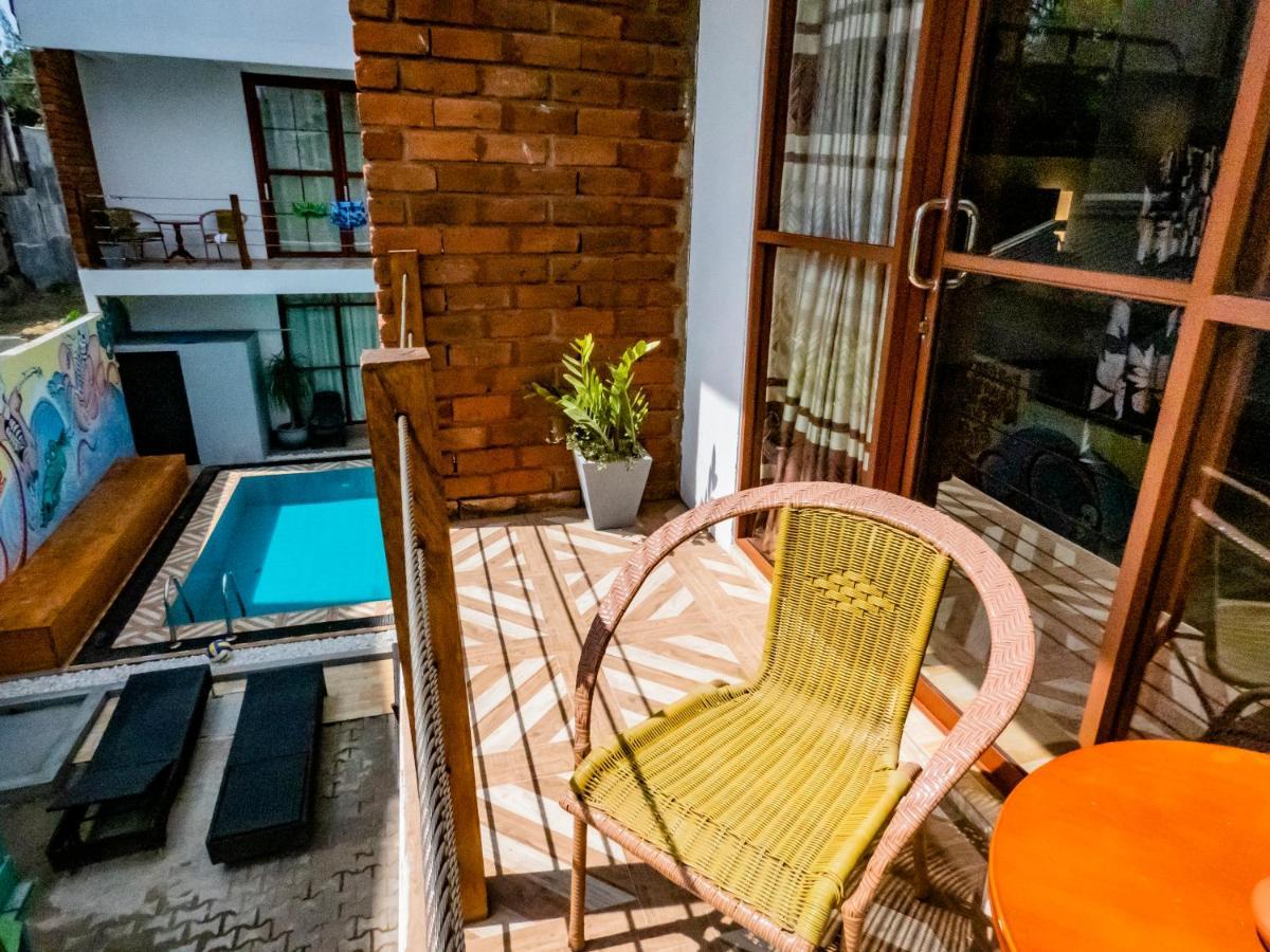 Albergue Surf & Party Weligama Exterior foto